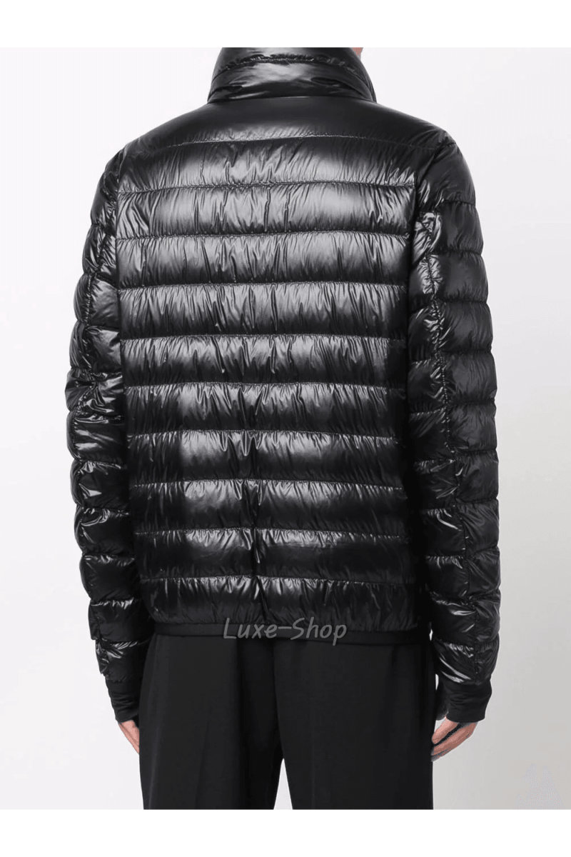 1A00048 597X6 999 4.jpg